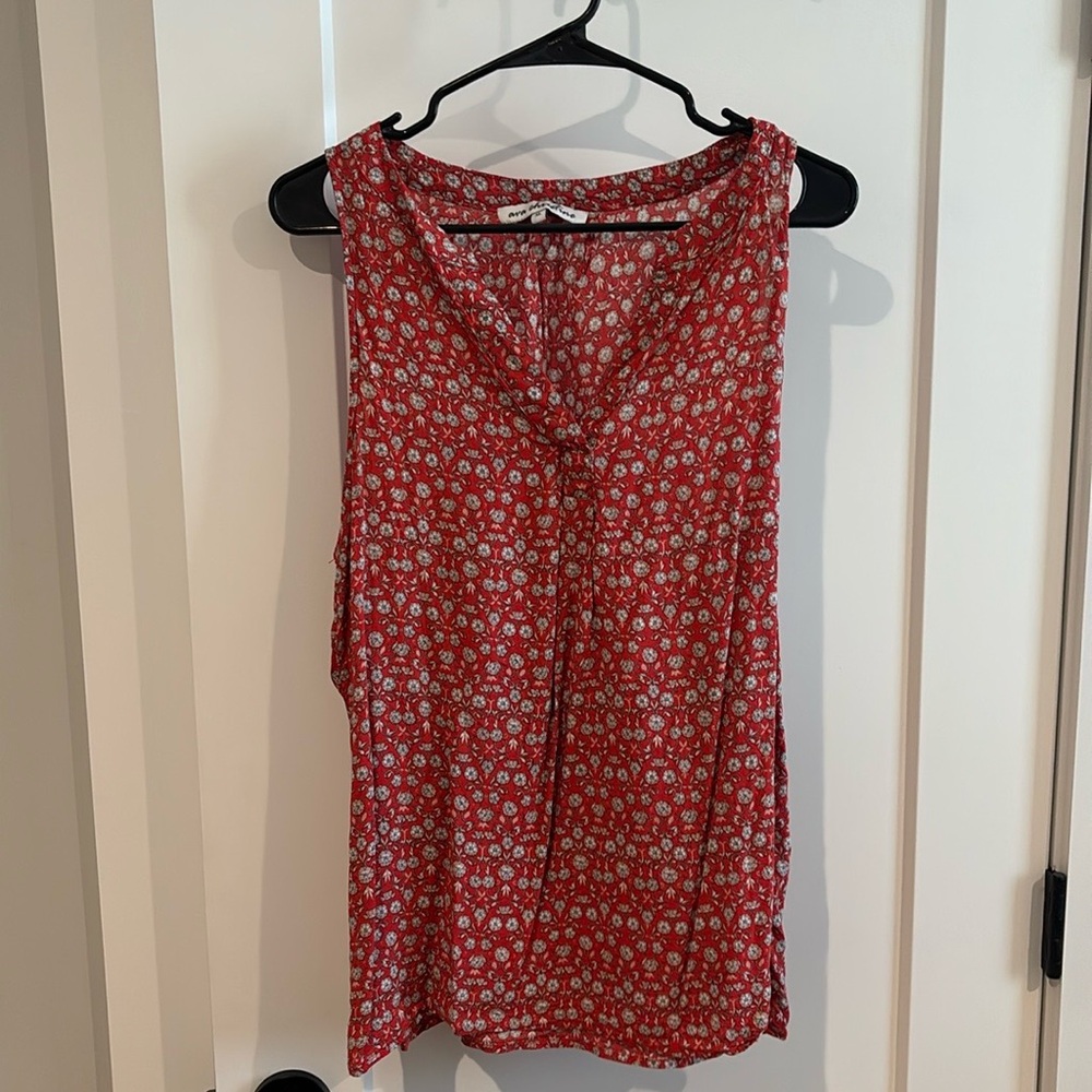 Gently worn. XL Tank